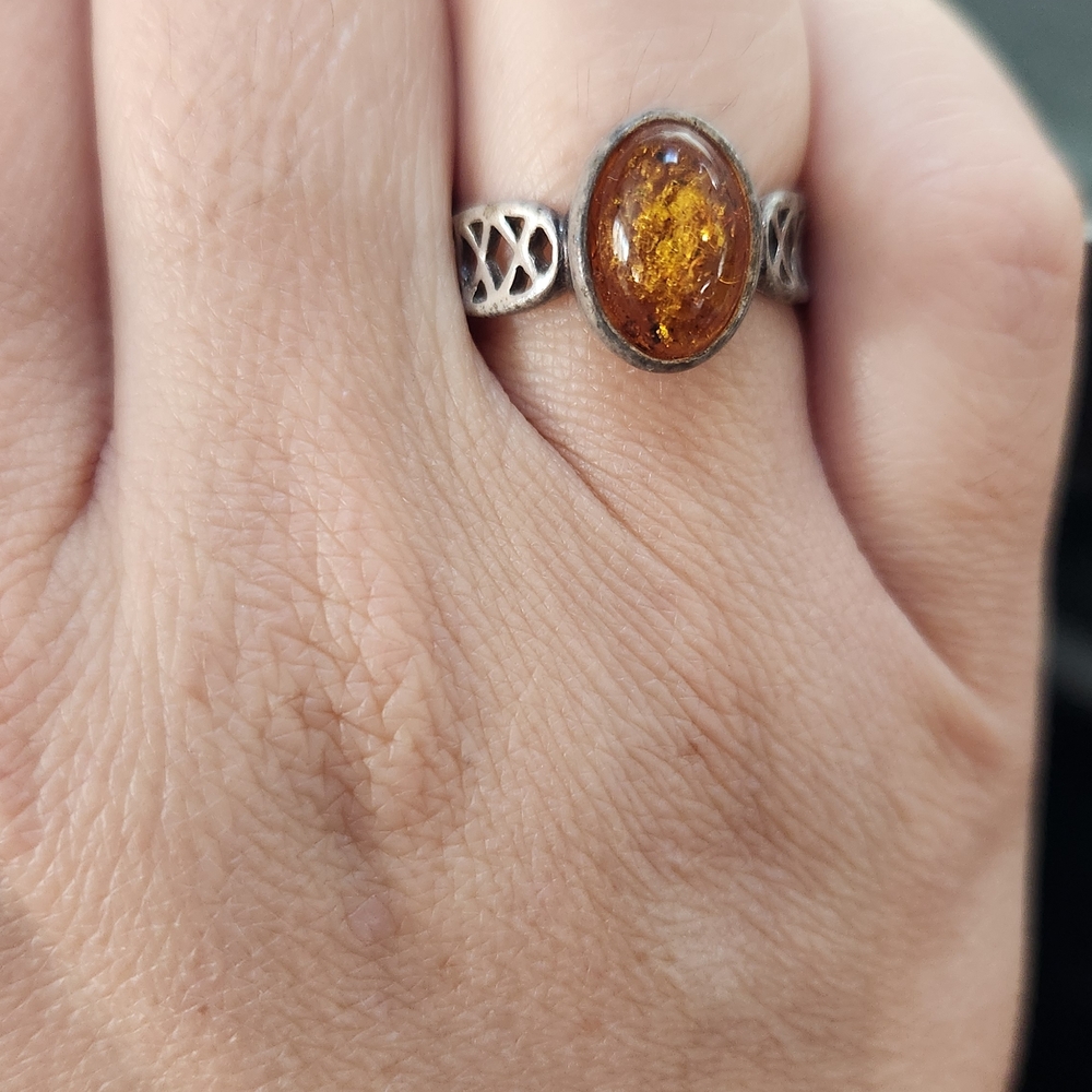 Elegant Amber Silver Ring